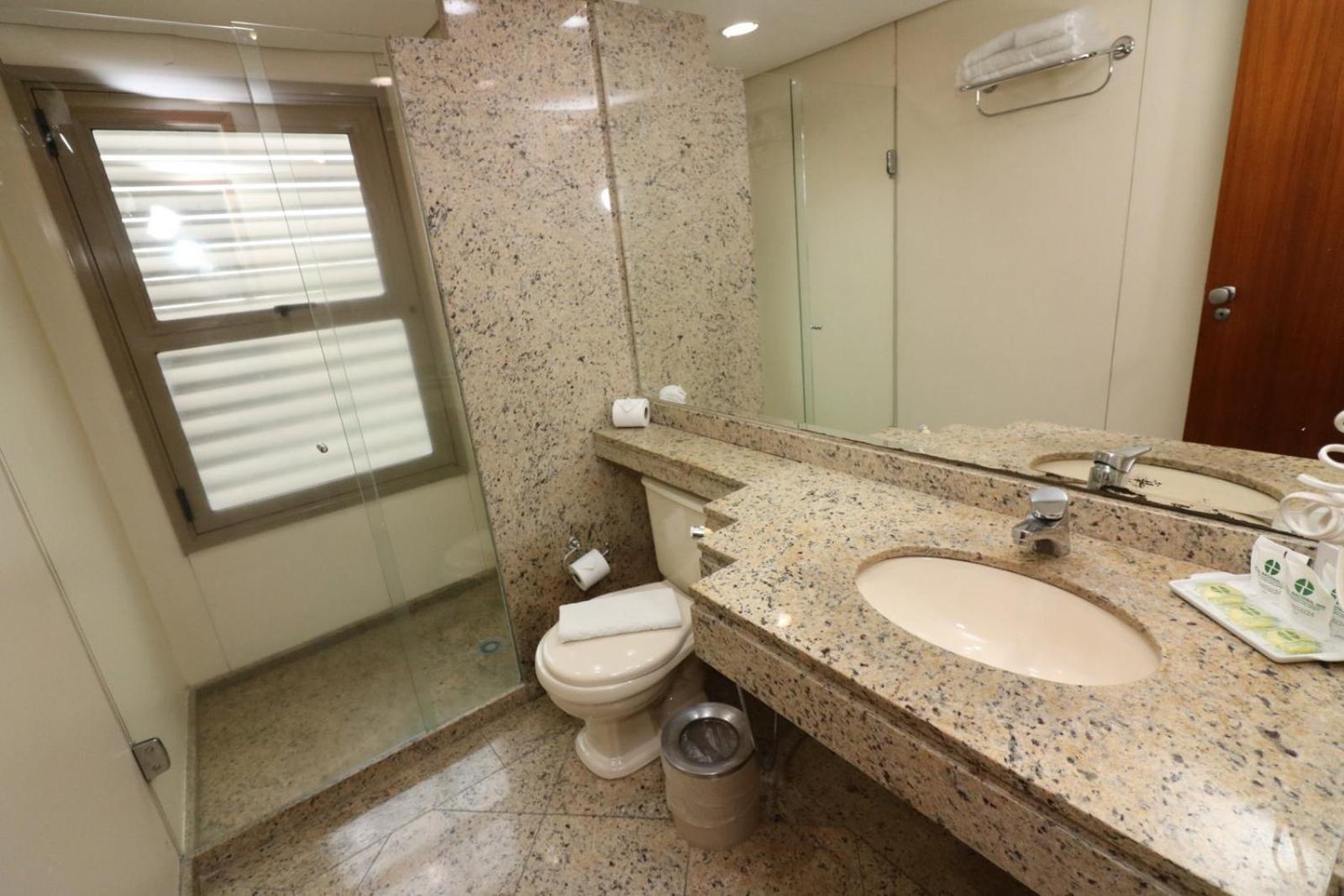 Executive Triple Room 3 Single Beds,1453511434:JPEG